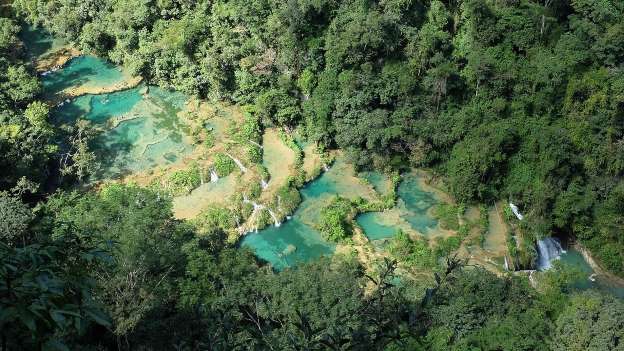 As 10 piscinas naturais mais espetaculares do mundo. Uma é portuguesa!